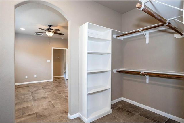 134 Honopu DR, Bastrop, TX 78602