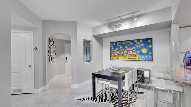 110 N Federal Highway 501, Fort Lauderdale, FL 33301