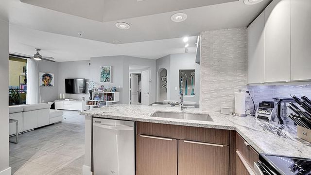 110 N Federal Highway 501, Fort Lauderdale, FL 33301