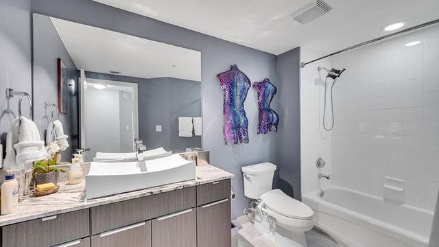 110 N Federal Highway 501, Fort Lauderdale, FL 33301