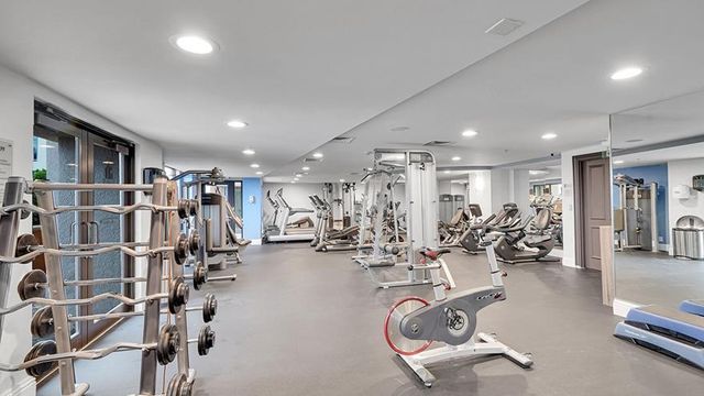 110 N Federal Highway 501, Fort Lauderdale, FL 33301