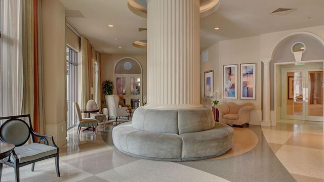 110 N Federal Highway 501, Fort Lauderdale, FL 33301
