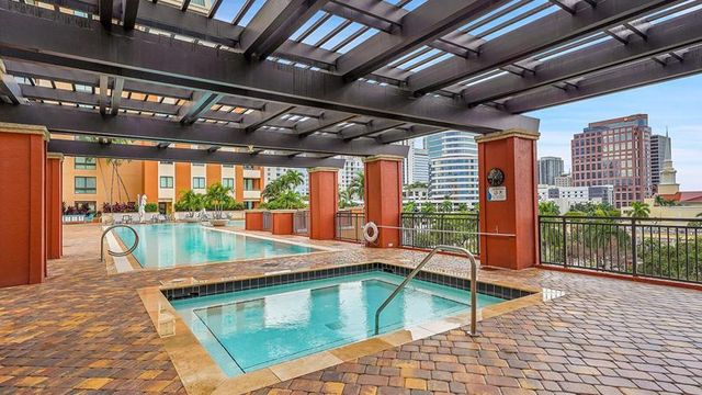 110 N Federal Highway 501, Fort Lauderdale, FL 33301