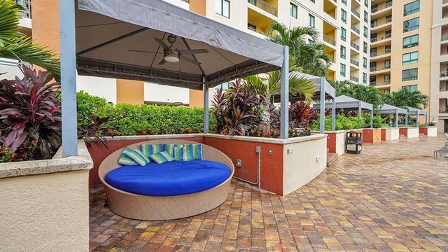 110 N Federal Highway 501, Fort Lauderdale, FL 33301