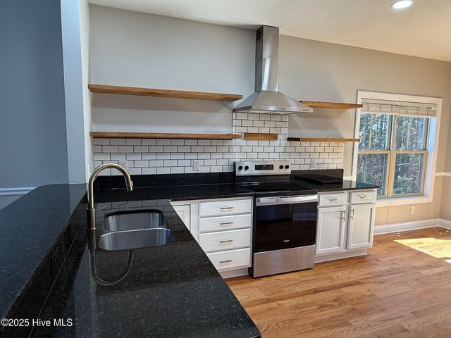 114 Cypress Circle, Southern Pines, NC 28387