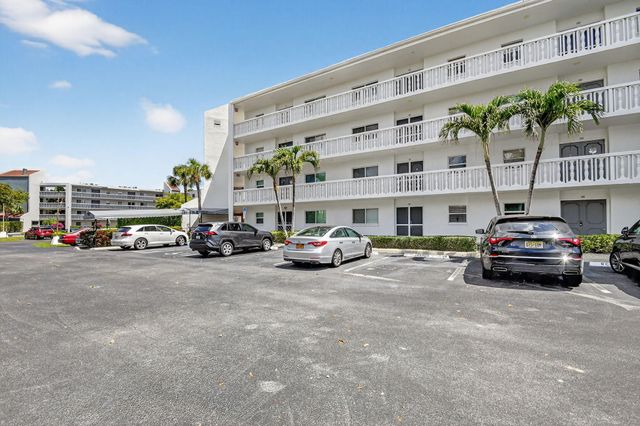 3326 Arcara Way 307, Greenacres, FL 33467