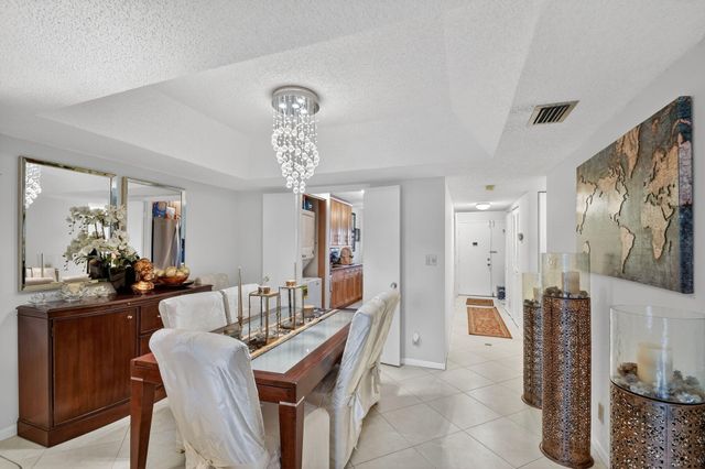 3326 Arcara Way 307, Greenacres, FL 33467