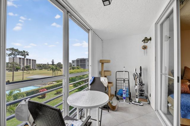 3326 Arcara Way 307, Greenacres, FL 33467