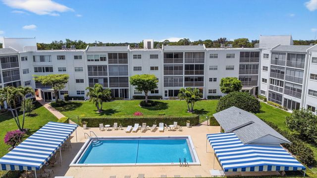 3326 Arcara Way 307, Greenacres, FL 33467