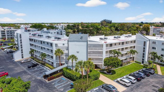 3326 Arcara Way 307, Greenacres, FL 33467