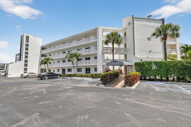 3326 Arcara Way 307, Greenacres, FL 33467