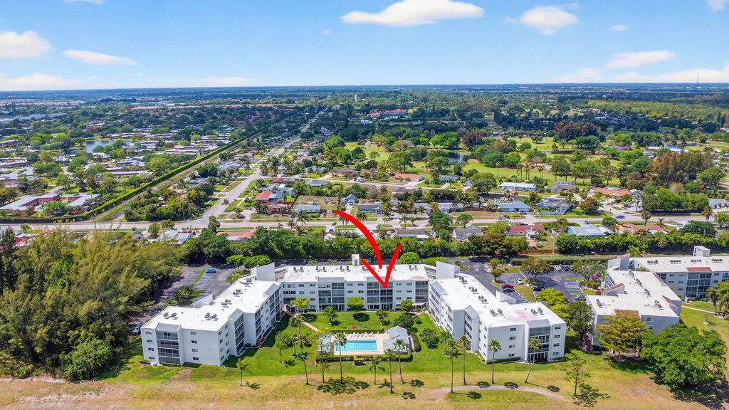 3326 Arcara Way 307, Greenacres, FL 33467