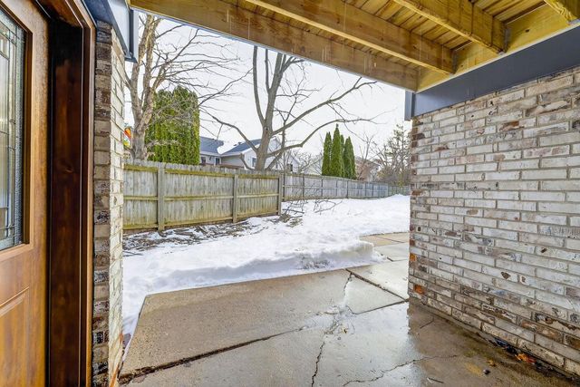 1507 Whispering Pines Way, Fitchburg, WI 53713