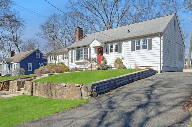 4 Ward Street, Suffern, NY 10901