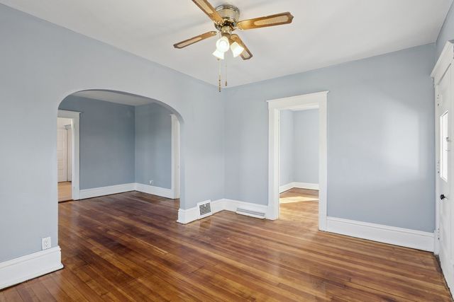 434 16th Avenue, Rockford, IL 61104