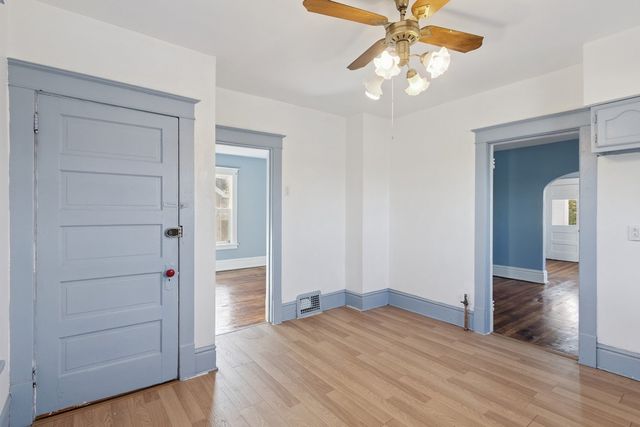 434 16th Avenue, Rockford, IL 61104