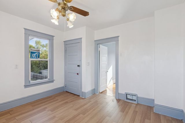 434 16th Avenue, Rockford, IL 61104