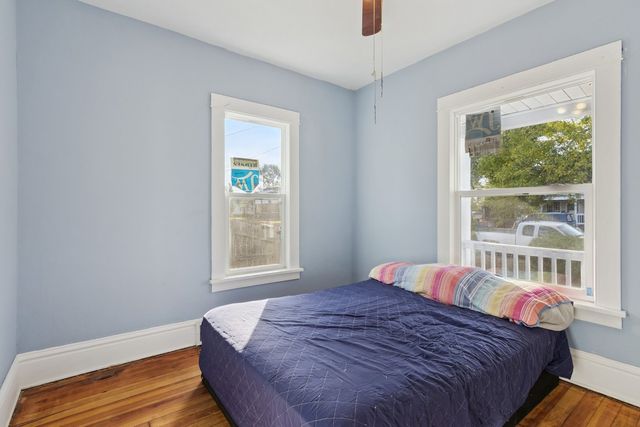 434 16th Avenue, Rockford, IL 61104