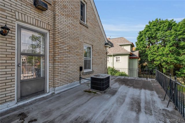 2740 Main Street, Buffalo, NY 14214