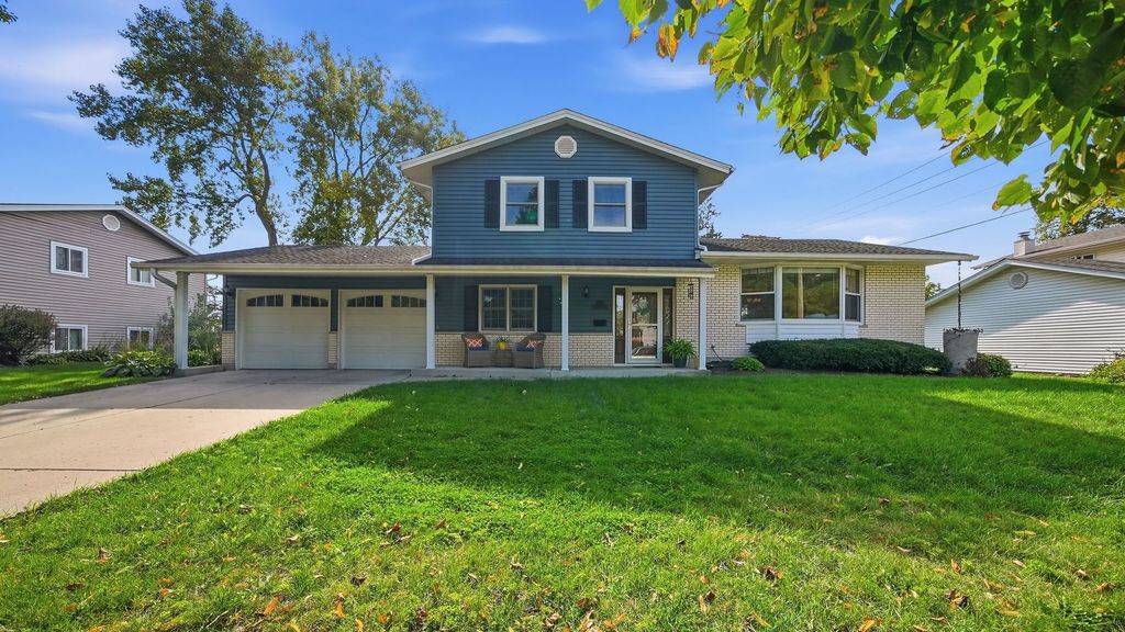 1363 E Kenilworth Avenue, Palatine, IL 60074 — exterior