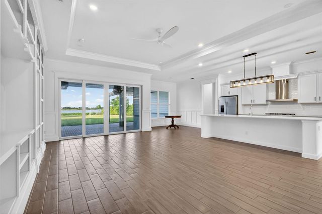 799 Hookline Circle, Loxahatchee, FL 33470