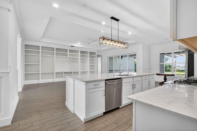 799 Hookline Circle, Loxahatchee, FL 33470