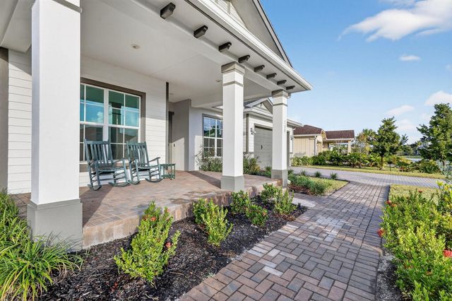 799 Hookline Circle, Loxahatchee, FL 33470