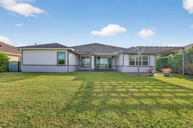 799 Hookline Circle, Loxahatchee, FL 33470