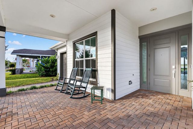 799 Hookline Circle, Loxahatchee, FL 33470