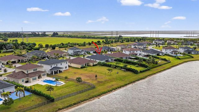 799 Hookline Circle, Loxahatchee, FL 33470
