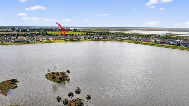 799 Hookline Circle, Loxahatchee, FL 33470