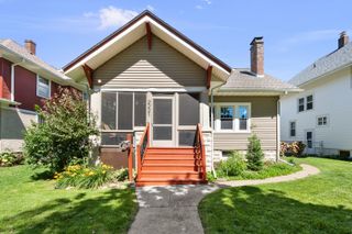 2221 RIPLEY Street, Davenport, IA 52803