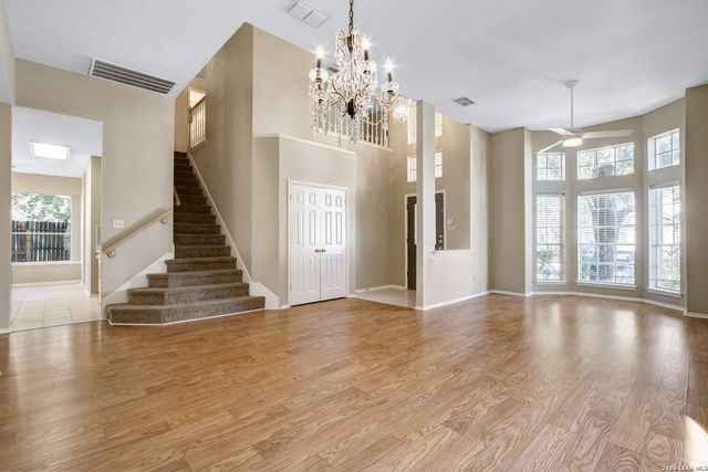 6438 Lost Holly, San Antonio, TX 78240