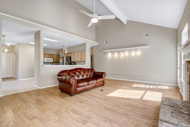 6438 Lost Holly, San Antonio, TX 78240