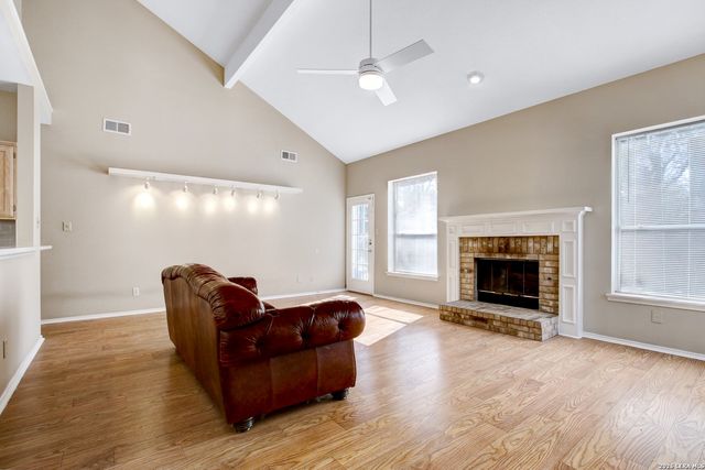 6438 Lost Holly, San Antonio, TX 78240