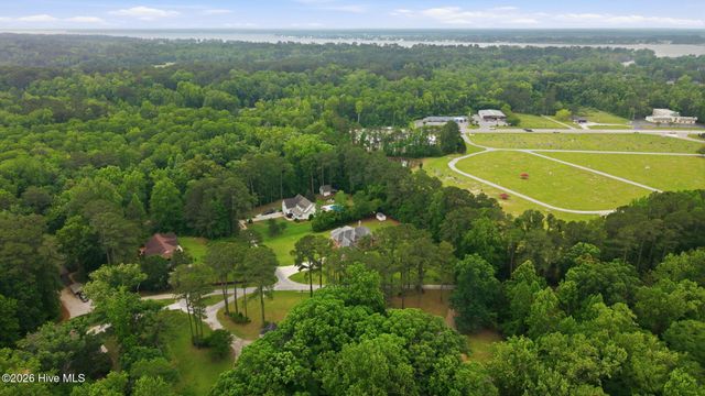 424 Camelia Drive, Washington, NC 27889