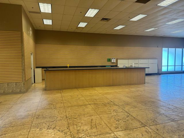 35630 Van Dyke Avenue, Sterling Heights, MI 48312