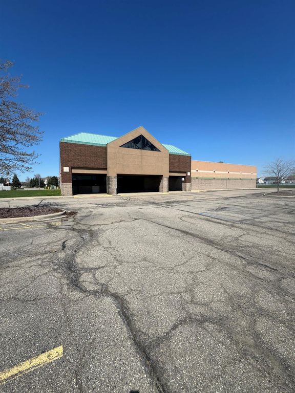 35630 Van Dyke Avenue, Sterling Heights, MI 48312