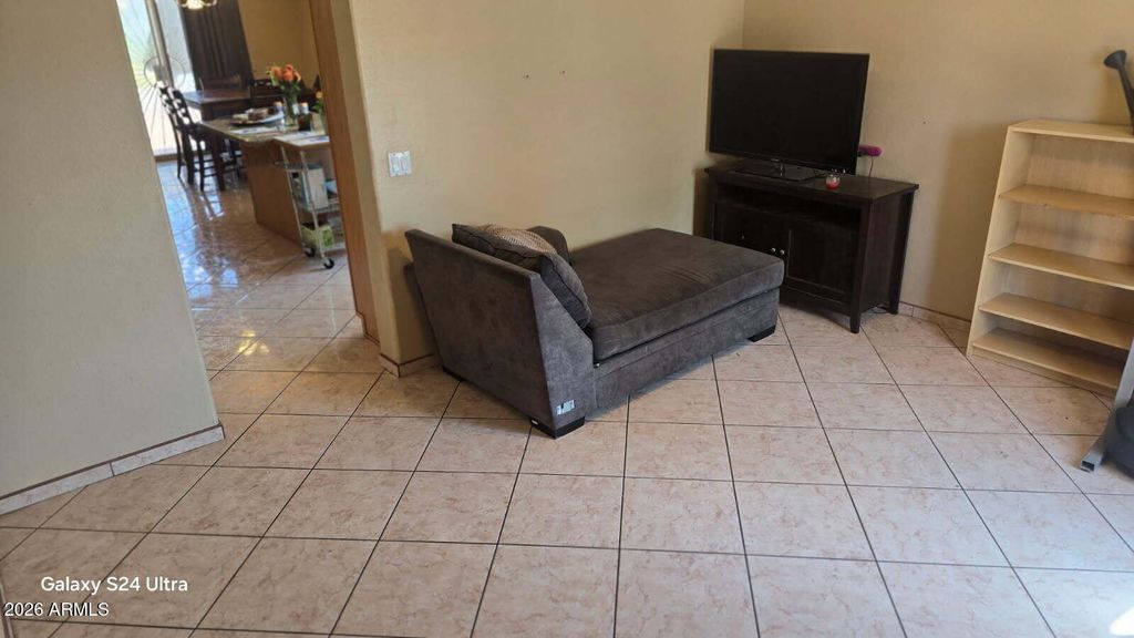 5227 S 10TH Avenue, Phoenix, AZ 85041 — photo 2