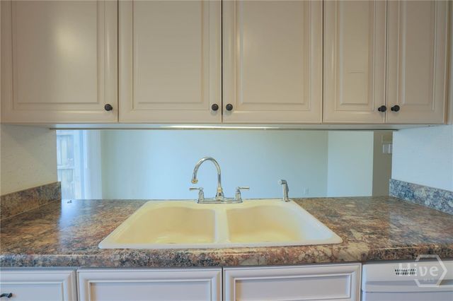 6501 Habersham Street 9, Savannah, GA 31405