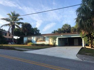 4464 NE Skyline Drive, Jensen Beach, FL 34957