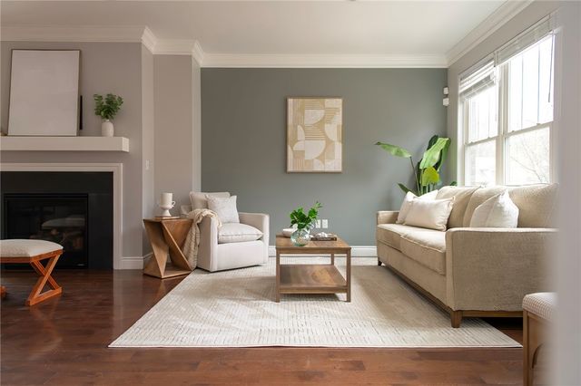 154 Sweetbriar Village Trl, Mt Washington, PA 15211