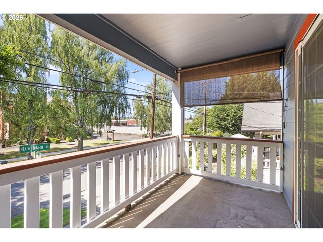349 W MAIN St, Hillsboro, OR 97123