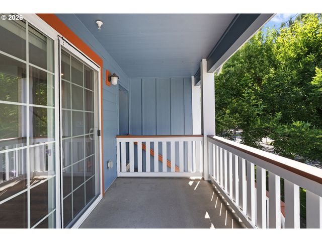 349 W MAIN St, Hillsboro, OR 97123