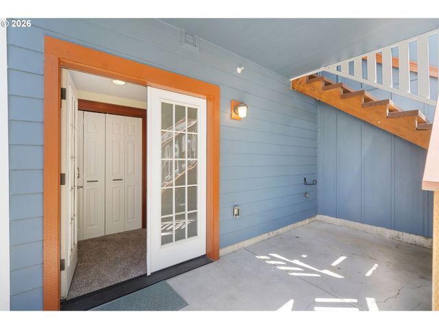 349 W MAIN St, Hillsboro, OR 97123