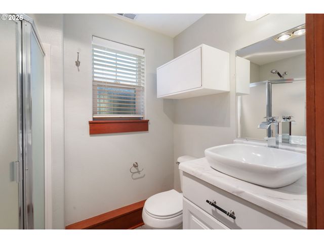 349 W MAIN St, Hillsboro, OR 97123