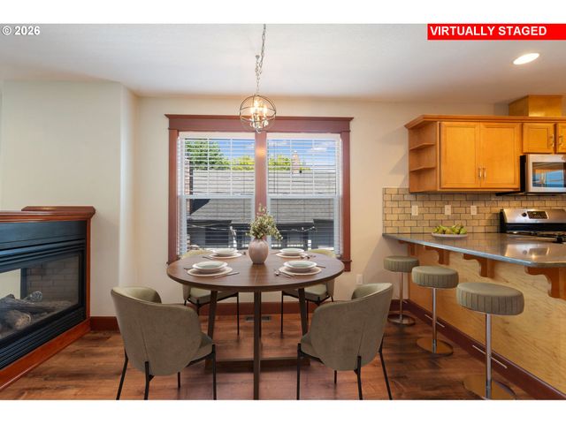 349 W MAIN St, Hillsboro, OR 97123
