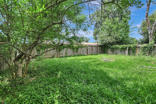 24211 Soft Pine Drive, Houston, TX 77336