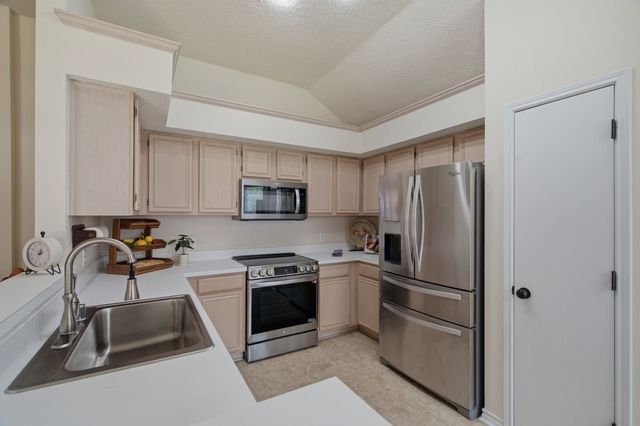 214 Branch Bend, Euless, TX 76039