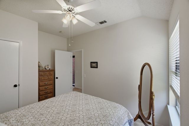 214 Branch Bend, Euless, TX 76039